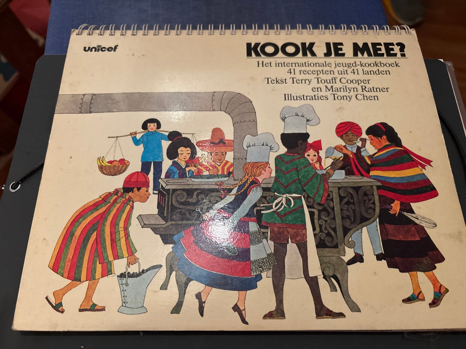 Kook Je Mee? Internationaal Jeugd-kookboek UNICEF, Boeken, Ophalen, Gelezen, Overige gebieden, Voorgerechten en Soepen