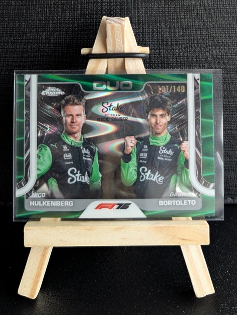 2025 Topps f1 Nico Hulkenberg / Gabriel Bortoleto forest/140, Hobby en Vrije tijd, Ophalen of Verzenden, Nieuw, Plaatje