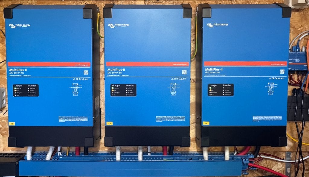 3 stuks Victron Multiplus II 48 5000/70, Watersport en Boten, Navigatiemiddelen en Scheepselektronica, Ophalen, Zo goed als nieuw