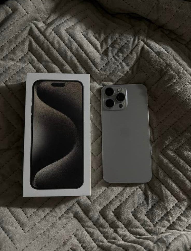 iPhone 15 Pro Max Natural Titanium – Geen schade, Ophalen, IPhone 15 Pro Max, Zo goed als nieuw, 84 %