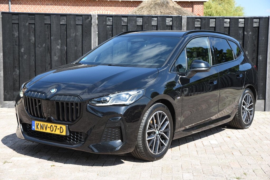 BMW 2-serie Active Tourer 223i M Sport - Trekhaak - Massage, Auto's, BMW, 1998 cc, Gebruikt, Euro 6, 4 cilinders