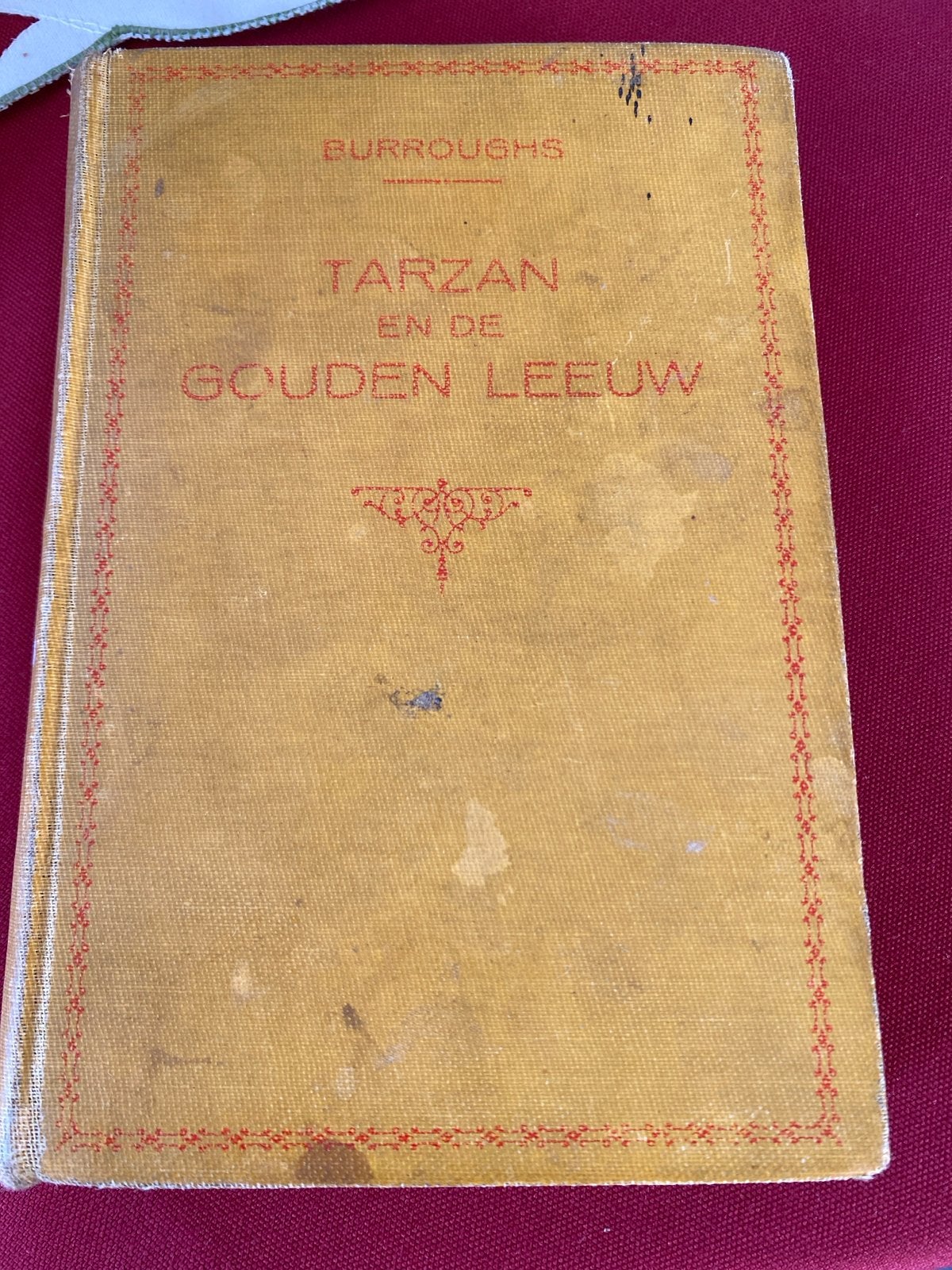 Tarzan en de Gouden Leeuw - Edgar Rice Burroughs, Ophalen of Verzenden, Gelezen