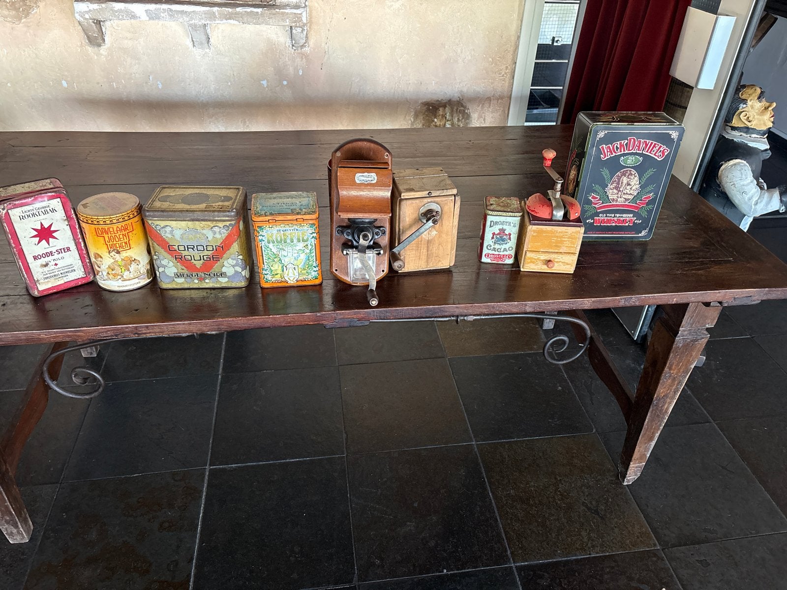 Vintage blikken en koffiemolens - Decoratieve set, Verzamelen, Ophalen, Gebruikt, Overige, Overige merken