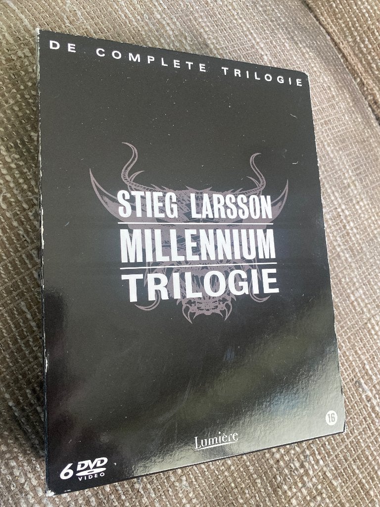 Stieg Larsson Millennium Trilogie - Complete Serie (6 DVD), Bonusmateriaal, Gebruikt, Vanaf 16 jaar, Misdaad