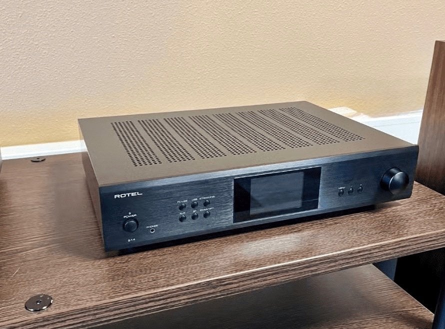 Rotel s14, Nieuw, 120 watt of meer, Stereo, Ophalen