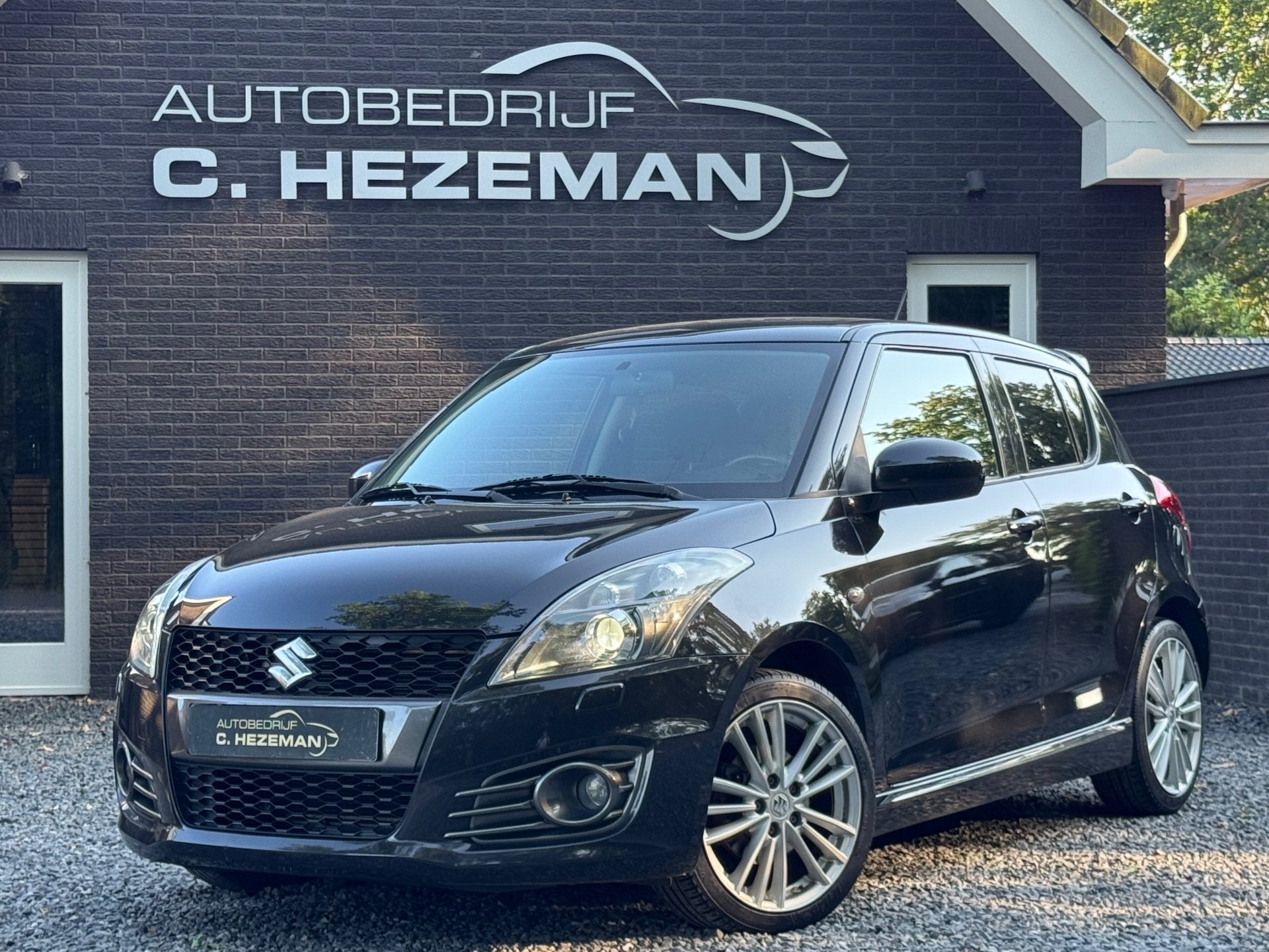 Suzuki Swift 1.6 Sport 1e eig DealerOH Xenon Cruise Climate, Auto's, Suzuki, Voorwielaandrijving, Gebruikt, Zwart, 4 cilinders