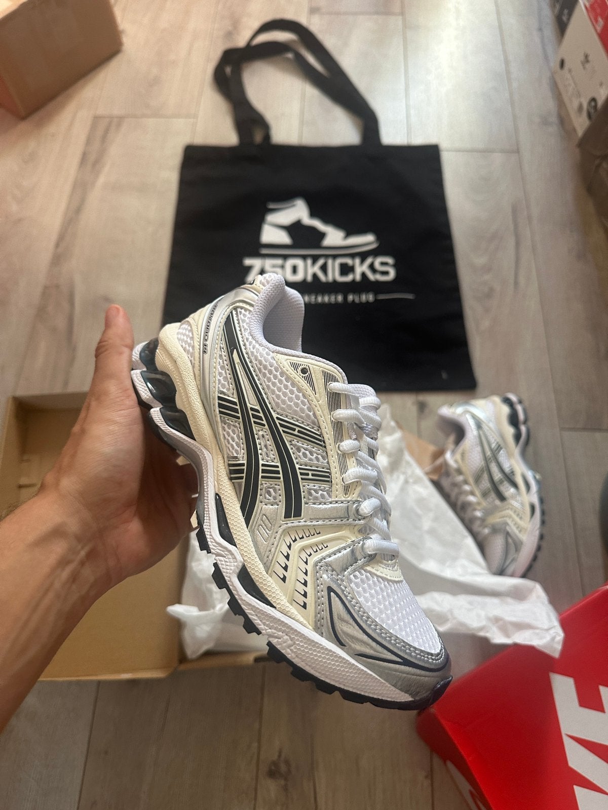 ASICS Gel-Kayano 14 White Midnight Maat EU36 1202A056-109, Nieuw, Ophalen of Verzenden, Grijs, A
