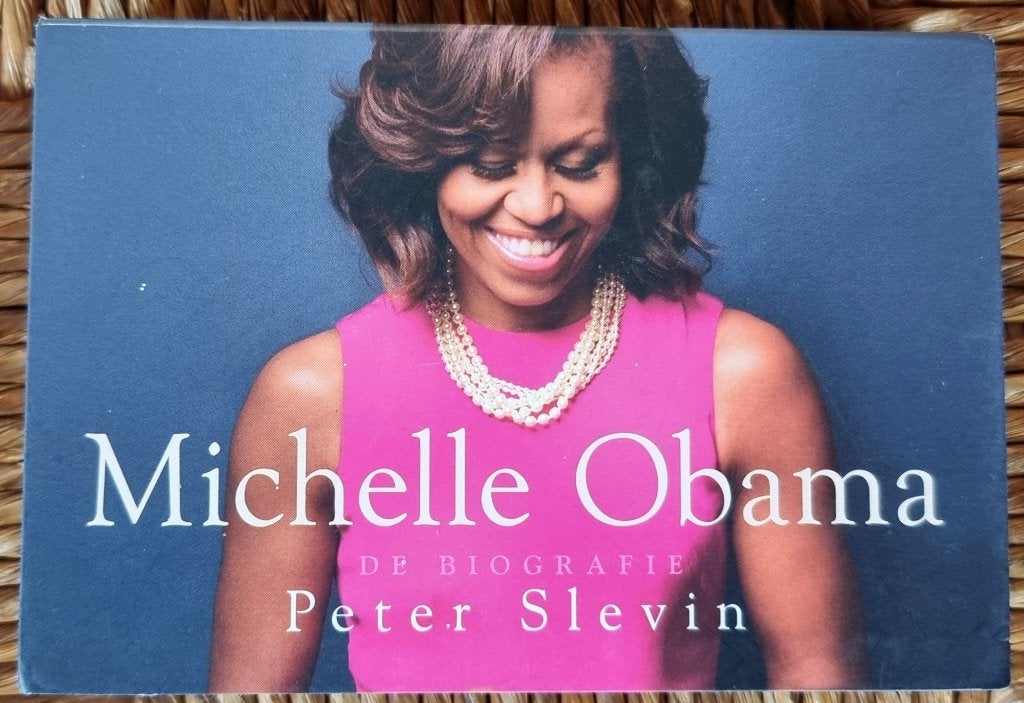 Michelle Obama - Peter Slevin - dwarsligger - IZGST, Ophalen of Verzenden, Gelezen, Peter Slevin, Politiek