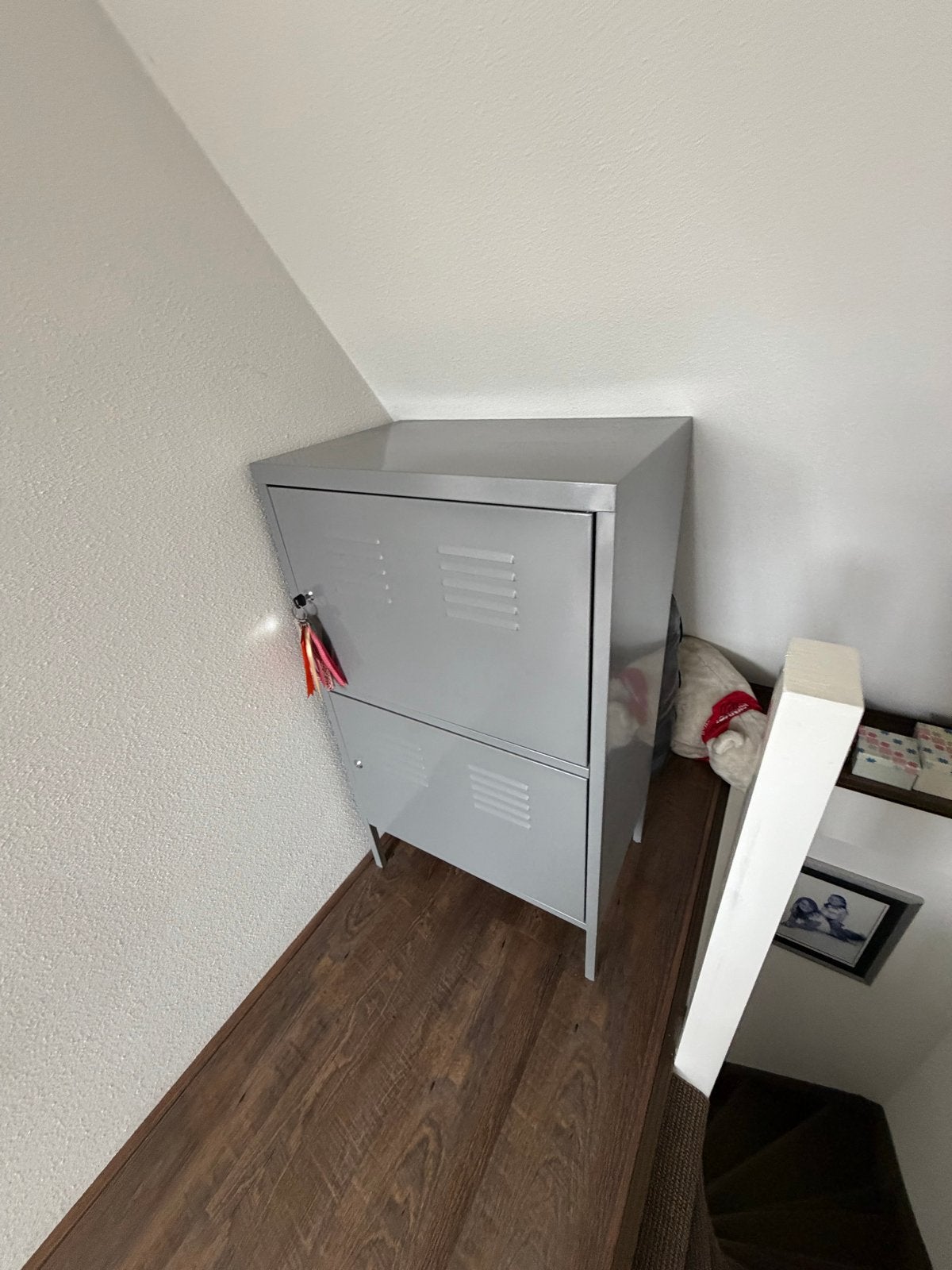 IKEA Grijze metalen locker, Ophalen, Zo goed als nieuw