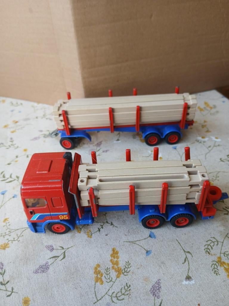 DAF 95 space cab met aanhanger. Siku, opknapper, Hobby en Vrije tijd, Ophalen of Verzenden, Gebruikt, Bus of Vrachtwagen, SIKU