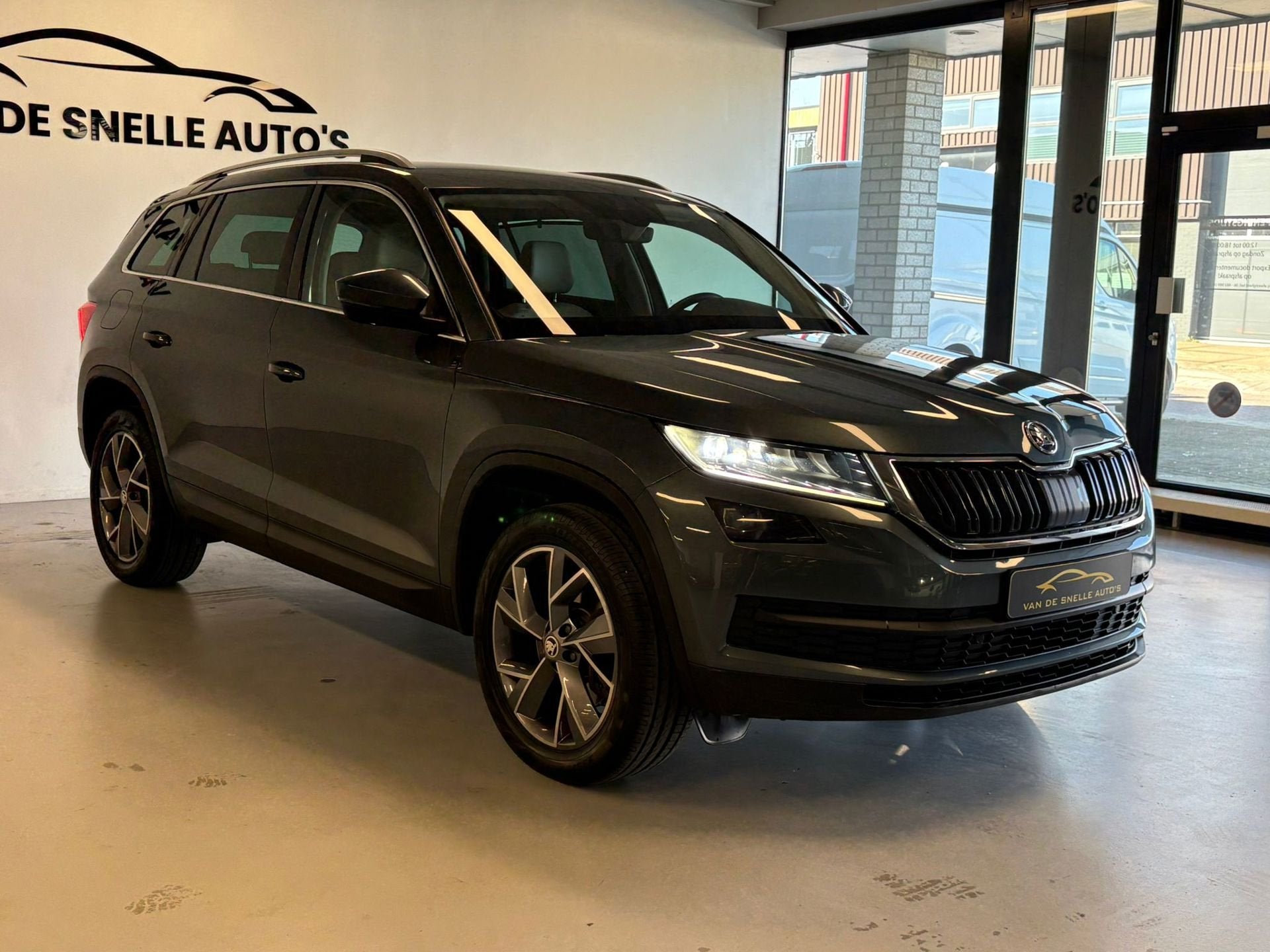Skoda KODIAQ 2.0 TSI 4x4 Sportline Business 7p. CAMERA/STOEL, Automaat, 1651 kg, Euro 6, 14 km/l