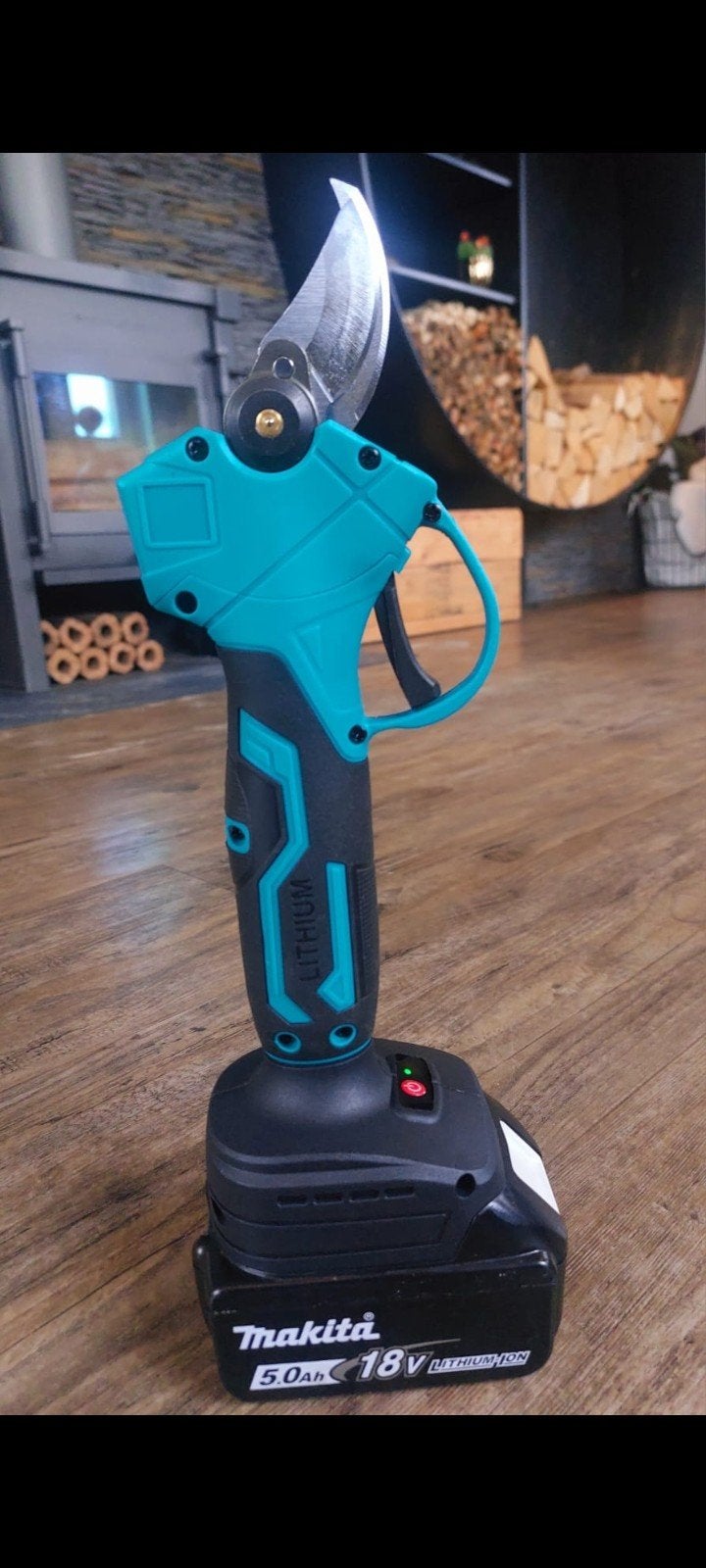 Elektrische snoeischaar borstelloos prof, Tuin en Terras, Snoeischaren, Ophalen of Verzenden, Nieuw, 30 t/m 39 mm, Huismerk