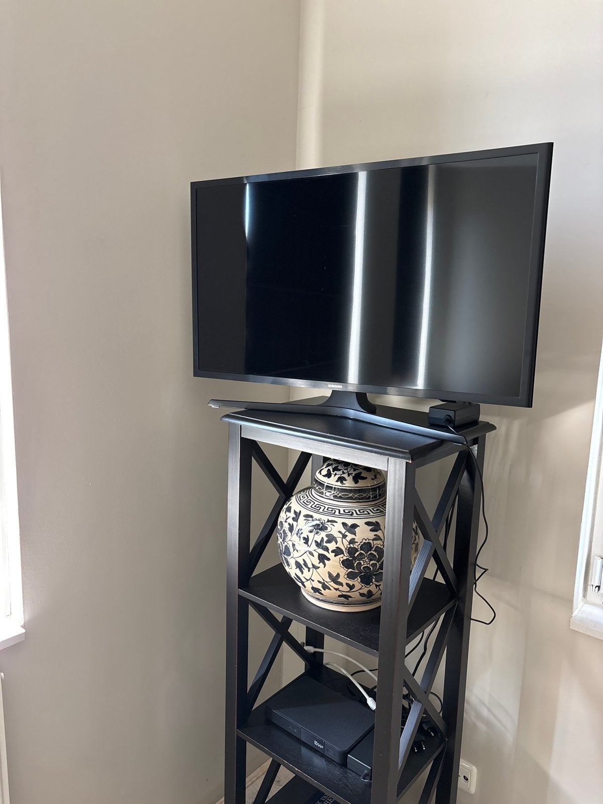 Samsung TV 27 inch  op voet Ideaal voor logeerkamer, Audio, Tv en Foto, Televisies, Ophalen, Gebruikt, 60 tot 80 cm, Samsung