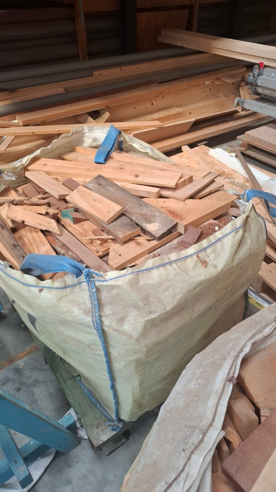 Brandhout in big bag, diverse soorten, Doe-het-zelf en Verbouw, Hout en Planken, Ophalen, Gebruikt, Minder dan 25 mm, Grenen