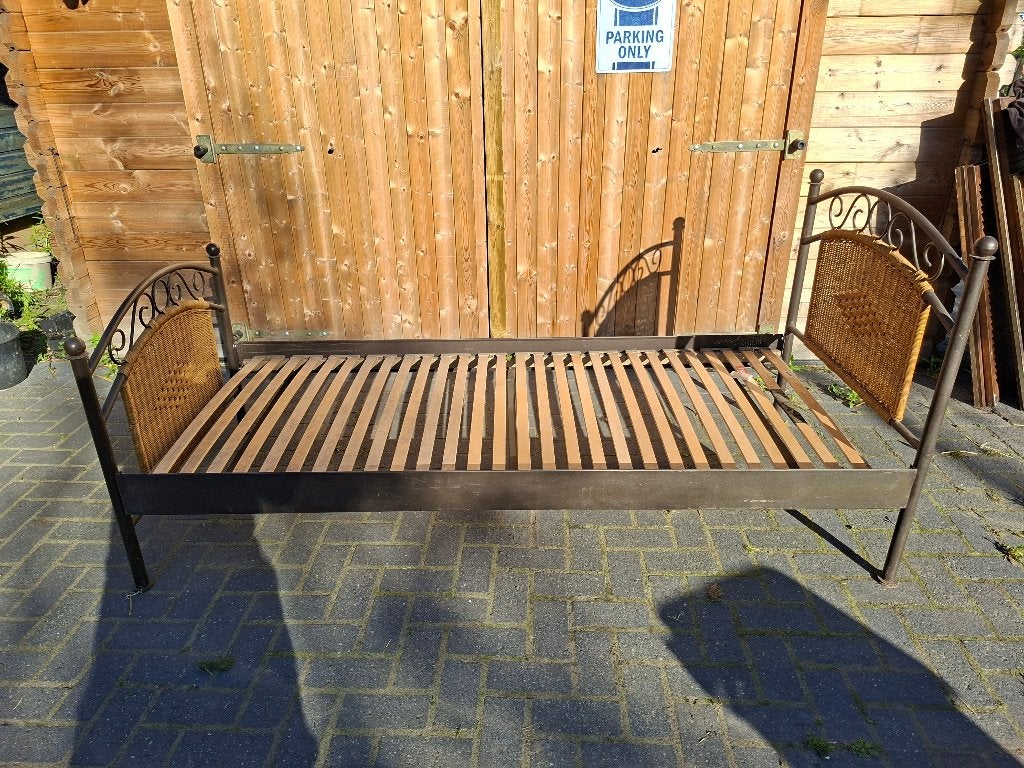 Eenpersoonsbed, Huis en Inrichting, Slaapkamer | Bedden, Ophalen, Gebruikt, 90 cm, Eenpersoons