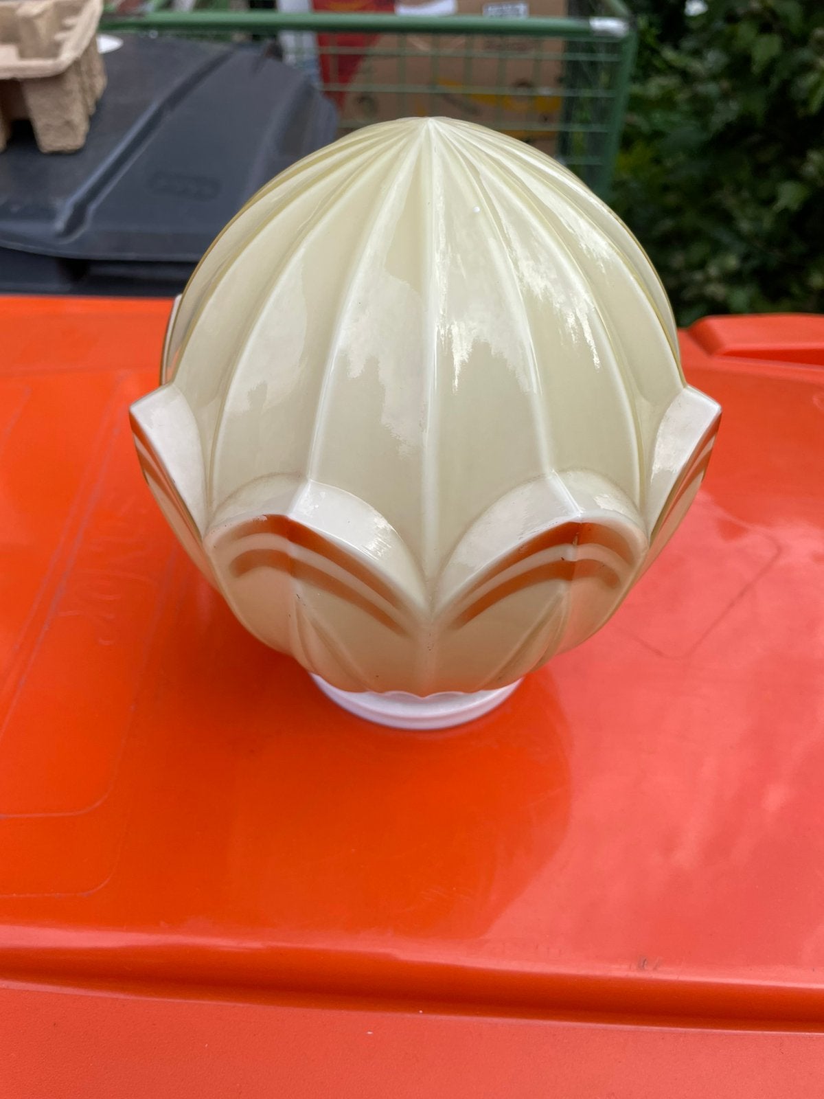 Bol van plafonniere antiek opaline glas tulp thabur, Ophalen of Verzenden