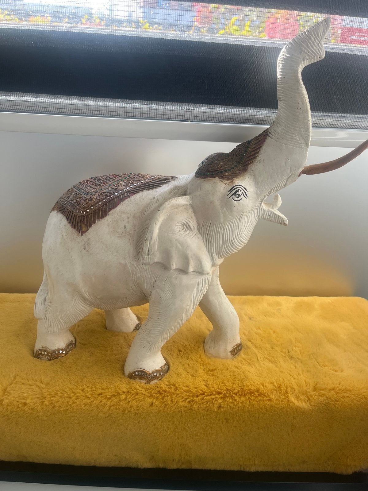 Grote Houten Olifant met Gedetailleerde Versieringen, Ophalen, Hout, Gebruikt, Meerkleurig