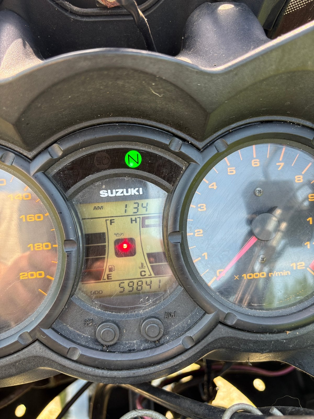 V strom 650 2005, Toermotor