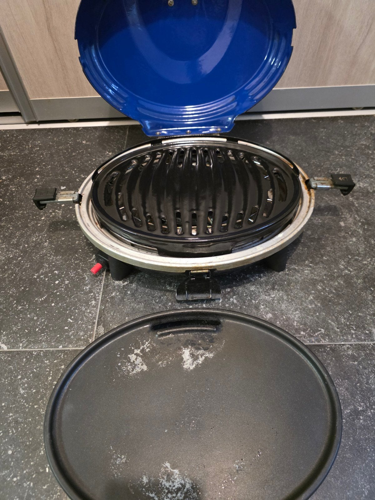 Compacte gasbarbecue met bakplaat, Caravans en Kamperen, Ophalen of Verzenden, Gebruikt