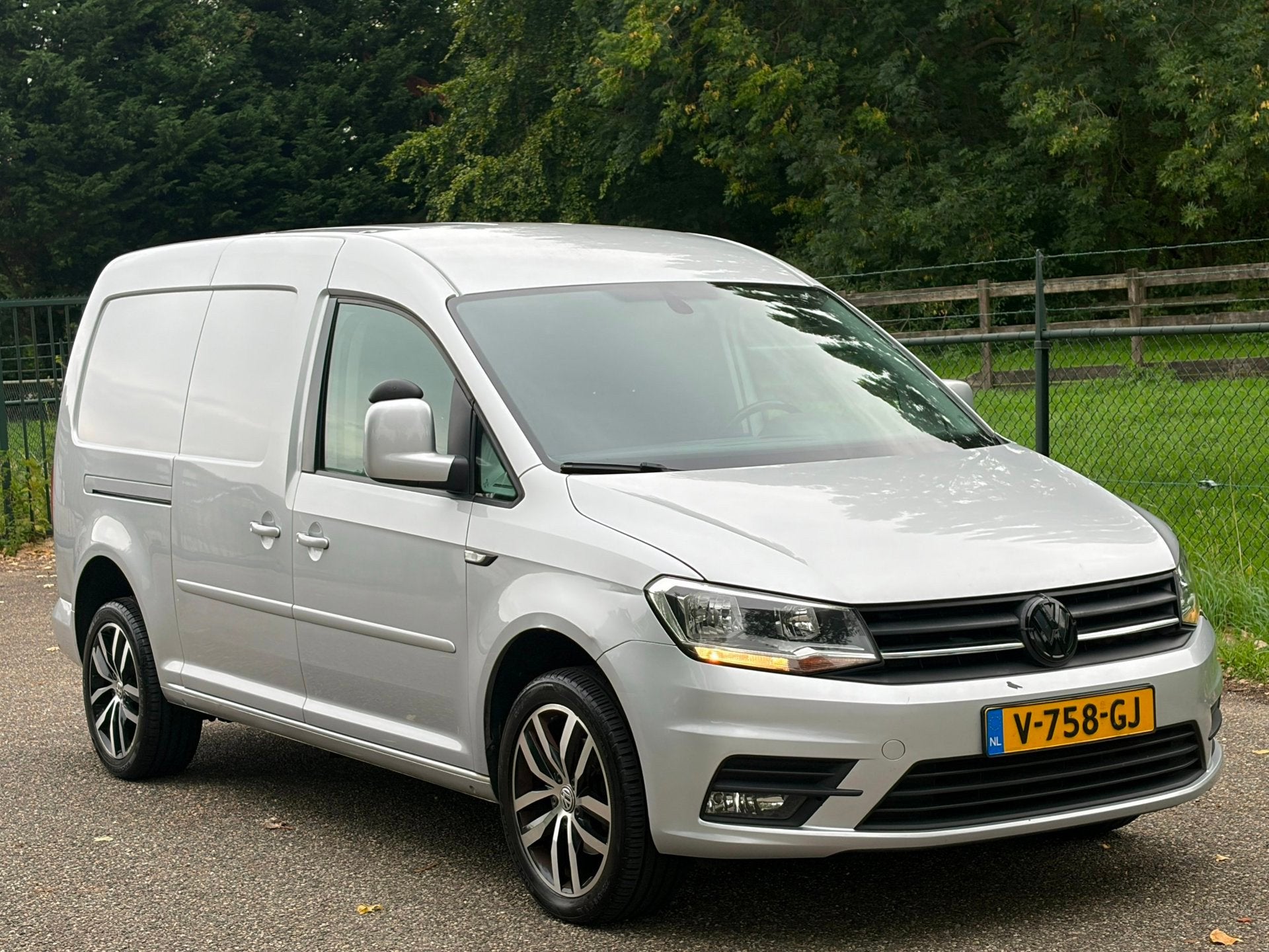 Volkswagen Caddy 2.0 TDI L2H1 BMT Maxi Highline /Navi/Trekha, 730 kg, Gebruikt, Euro 6, 4 cilinders