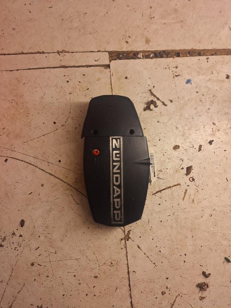 Zundapp koppelingsdeksel zeskant 4 bak, Ophalen