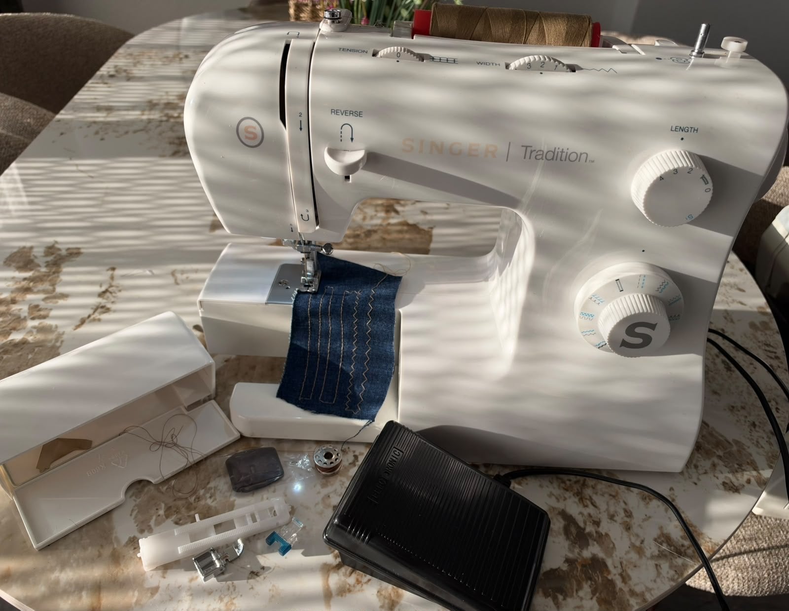 Singer Naaimachine te koop - MOET VANDAAG WEG, Ophalen of Verzenden, Zo goed als nieuw, Naaimachine, Singer