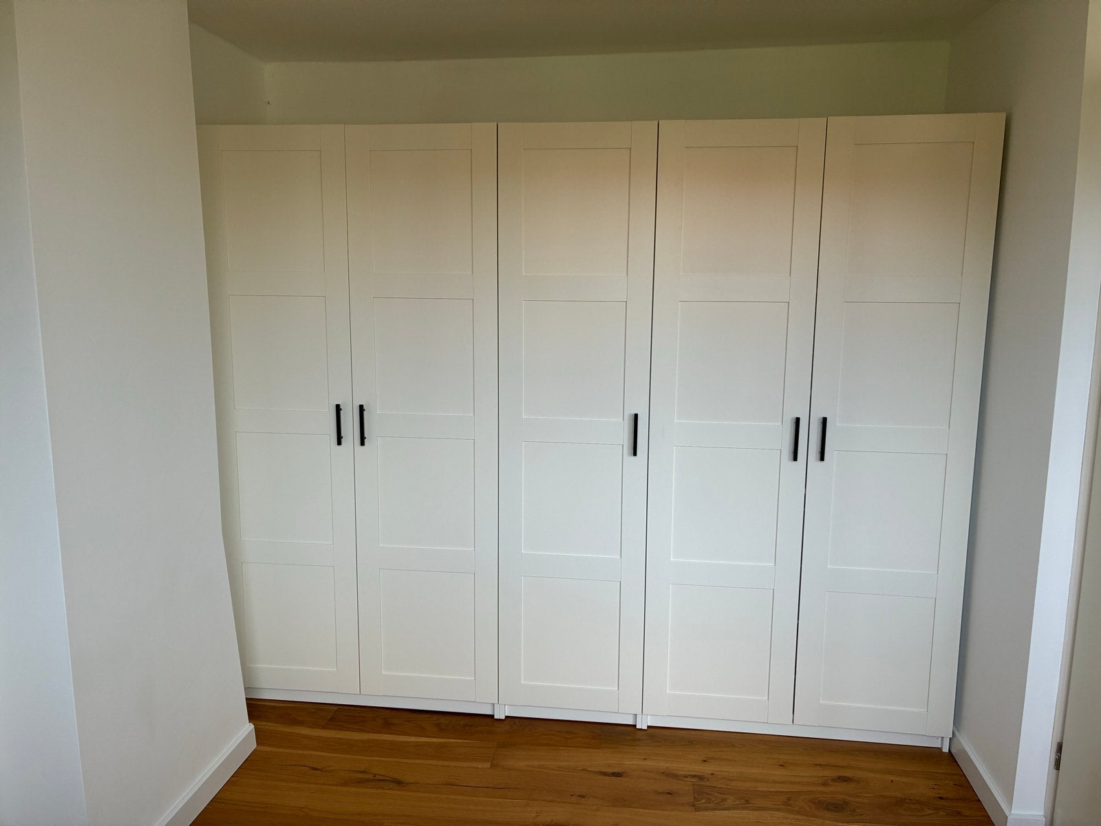 Witte Pax kast met Bergsbo deuren, Huis en Inrichting, Kasten | Kledingkasten, Ophalen, Zo goed als nieuw, 200 cm of meer, Met lade(s)