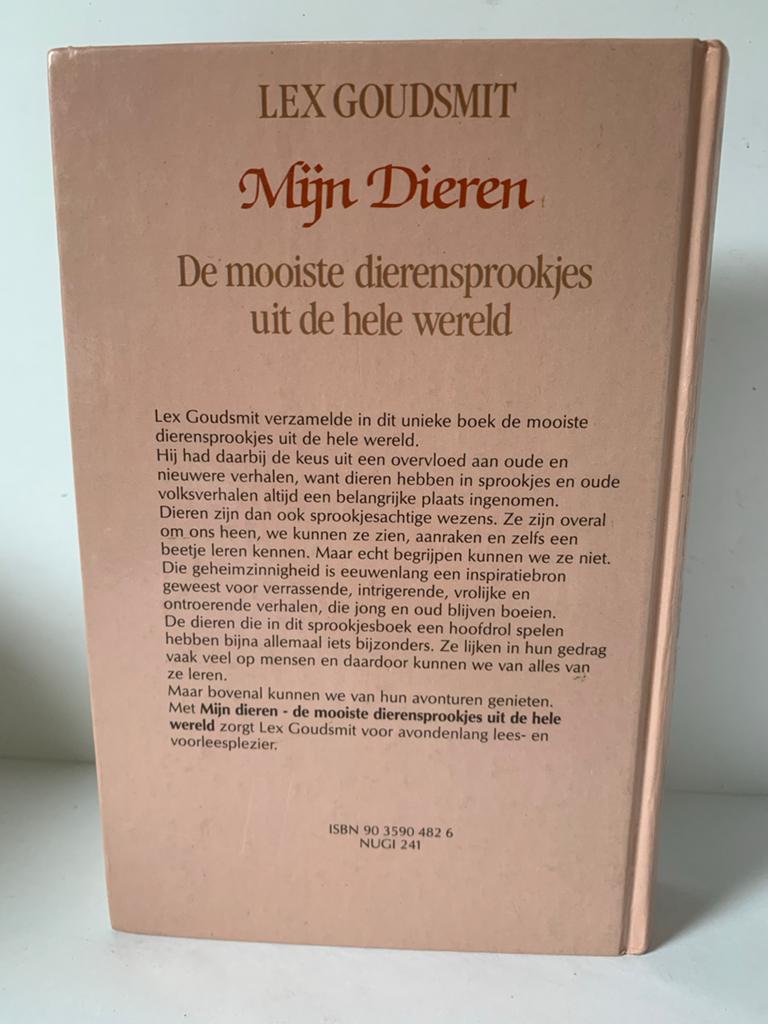 Mijn Dieren - De mooiste dierensprookjes uit de hele wereld, Boeken, Sprookjes en Fabels, Ophalen of Verzenden, Zo goed als nieuw