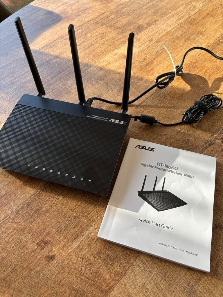 ASUS RT-N66U Dual-Band Gigabit Router Wireless-N900, Computers en Software, Routers en Modems, Ophalen of Verzenden, Zo goed als nieuw