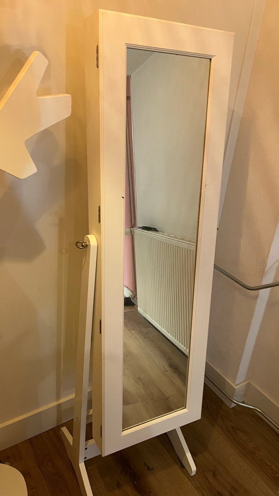 Witte passpiegel met sieradenkast, Minder dan 50 cm, Gebruikt, Ophalen of Verzenden, 150 tot 200 cm