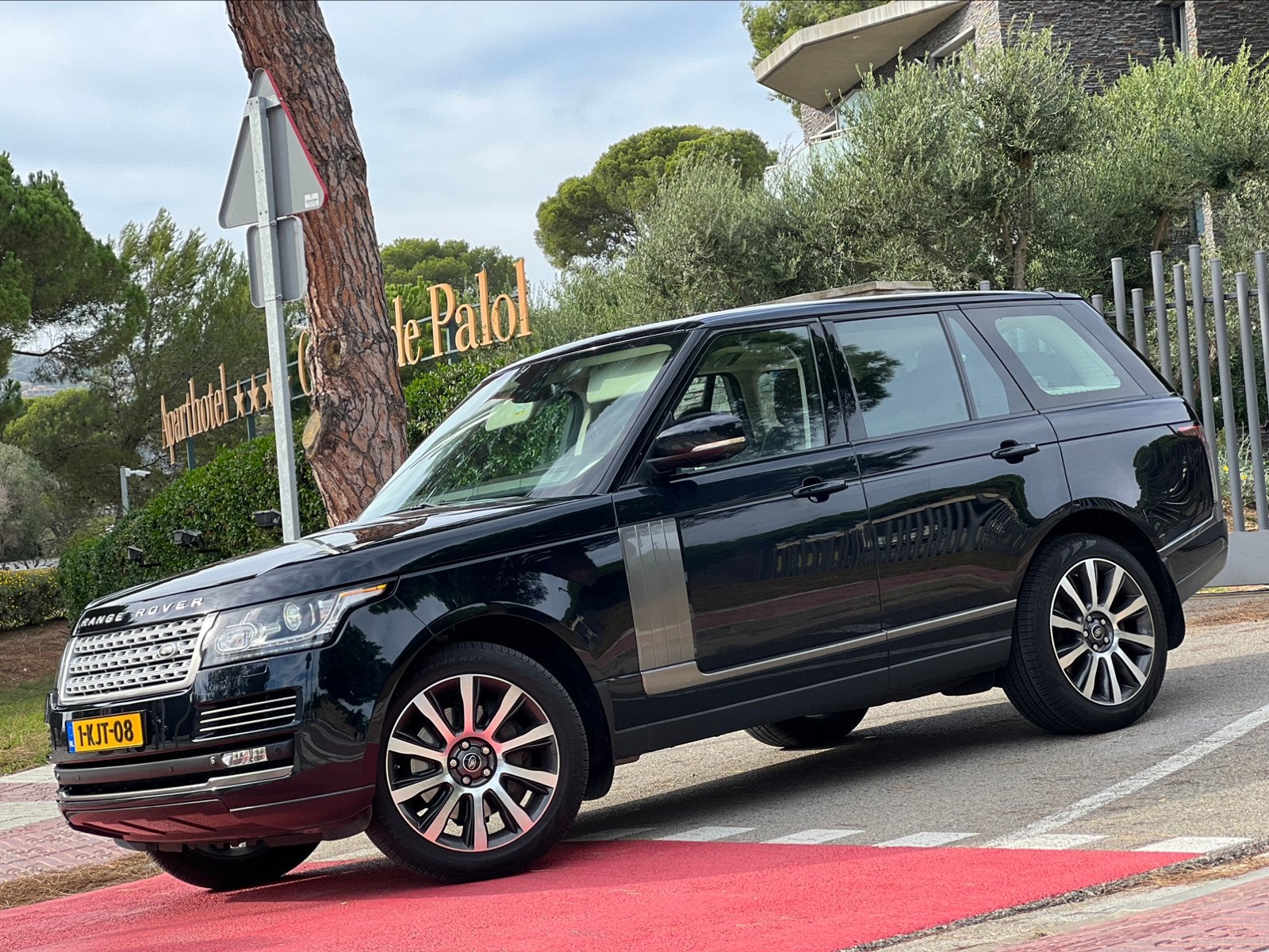 Range Rover Vogue 3.0D AUT 360camera Navi Xen Massage TV NAP, Euro 5, 2993 cc, 258 pk, Zwart