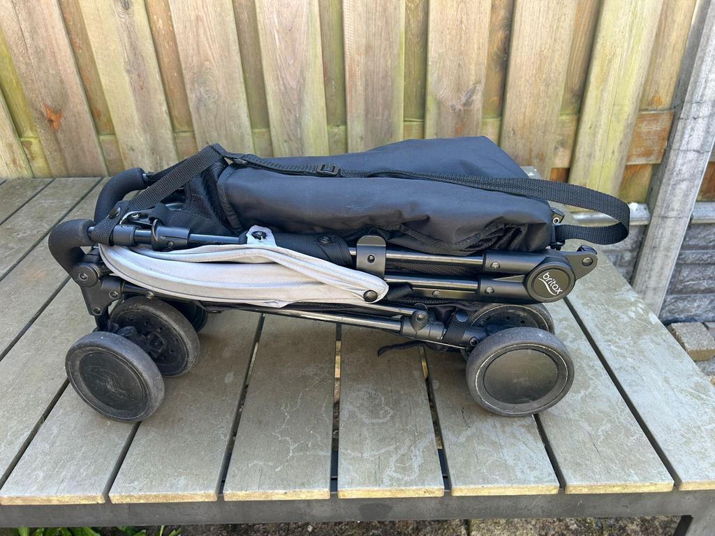 Britax buggy, compact en lichtgewicht, Ophalen, Gebruikt, Overige merken, Zonnekap