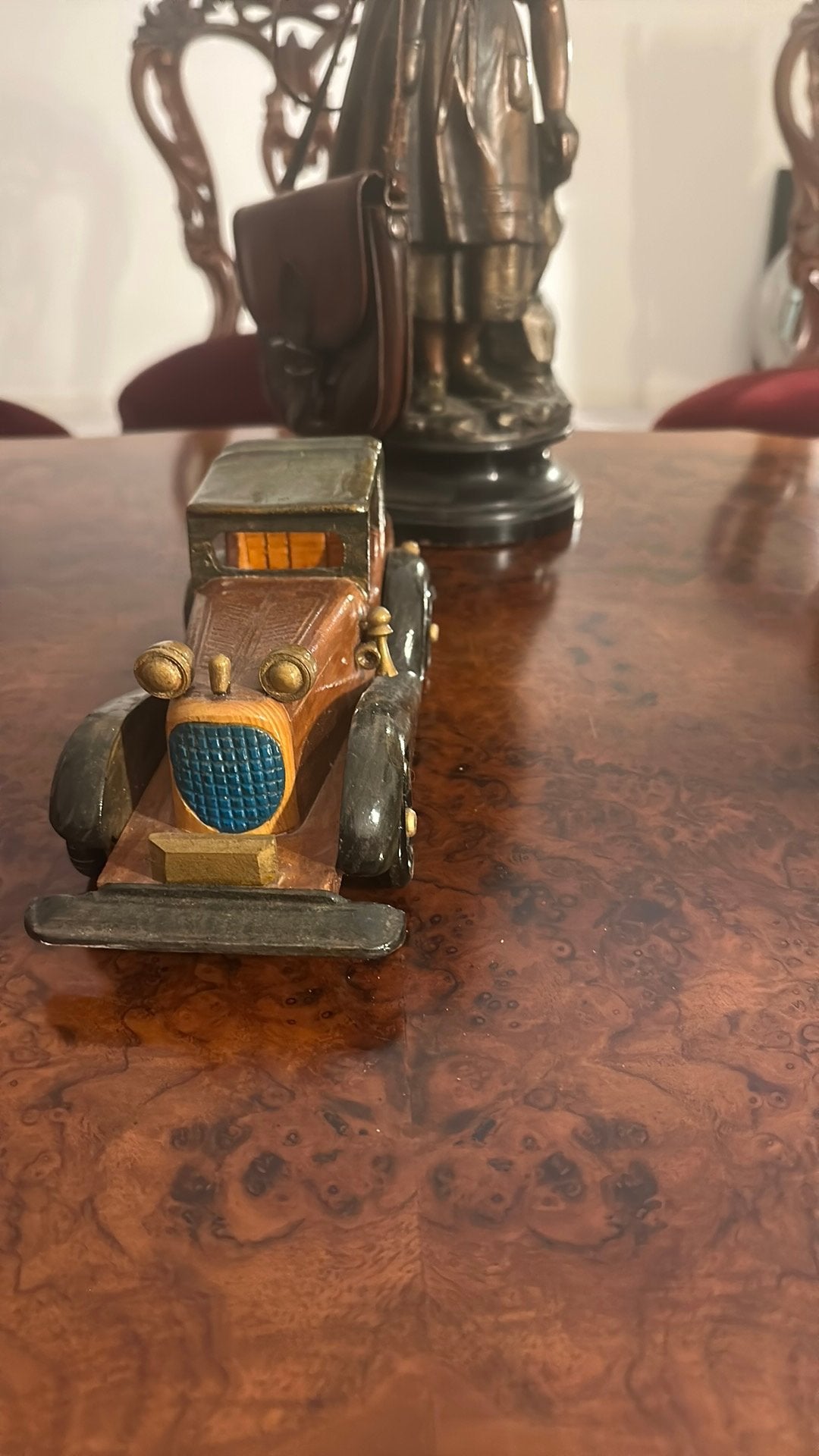 Vintage Handcrafted Wooden Model Car - Antique Collecti, Antiek en Kunst, Antiek | Naaimachines, Ophalen of Verzenden