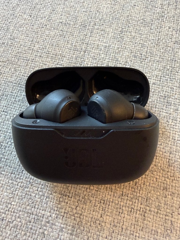 JBL Wave Beam Black Earbuds, Telecommunicatie, Gebruikt, Zwart, Ophalen of Verzenden, JBL