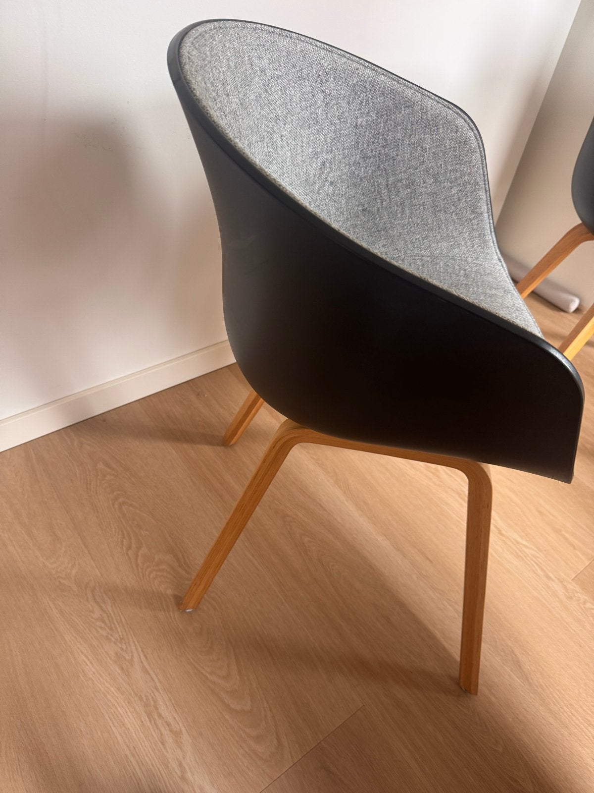 Hay stoelen - Set van 2 design stoelen, Ophalen, Twee, Zwart, Zo goed als nieuw