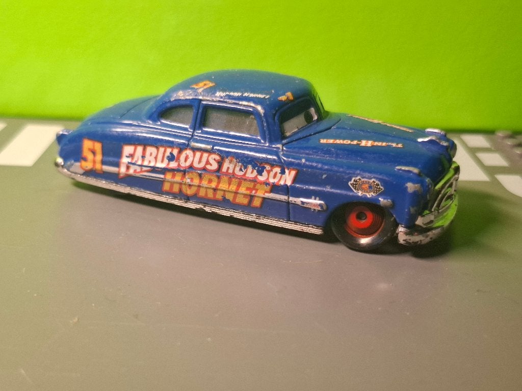 Disney Cars - Fabulous Hudson Hornet [blauw] 1/55 2, Ophalen of Verzenden, Gebruikt