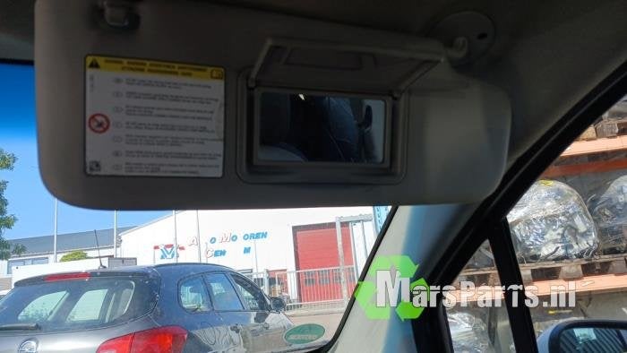 Zonneklep van een Chevrolet Spark, Gebruikt, -, Ophalen of Verzenden, -