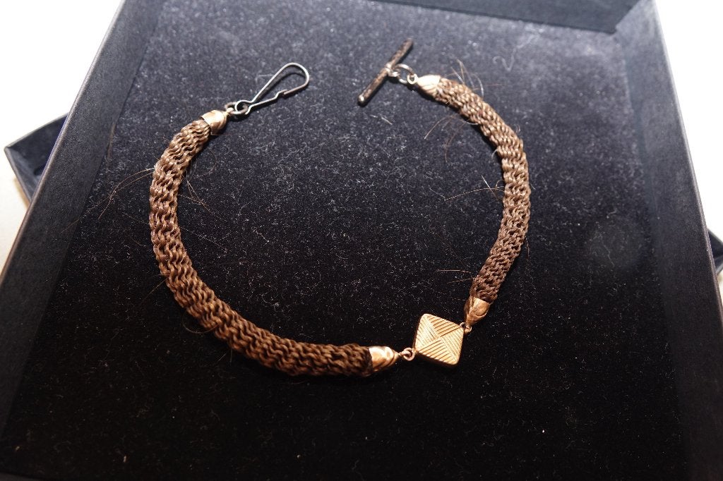 Antiek Gouden sieraad van haar overledene gemaakt met goud, Verzenden, Overige materialen, Ketting
