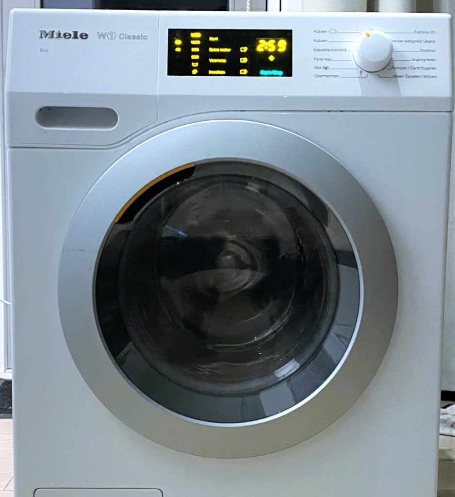 In nette staat Miele W1 wasmachine A+++ 8kg 1400 tr, Ophalen, Zo goed als nieuw, Voorlader, 85 tot 90 cm