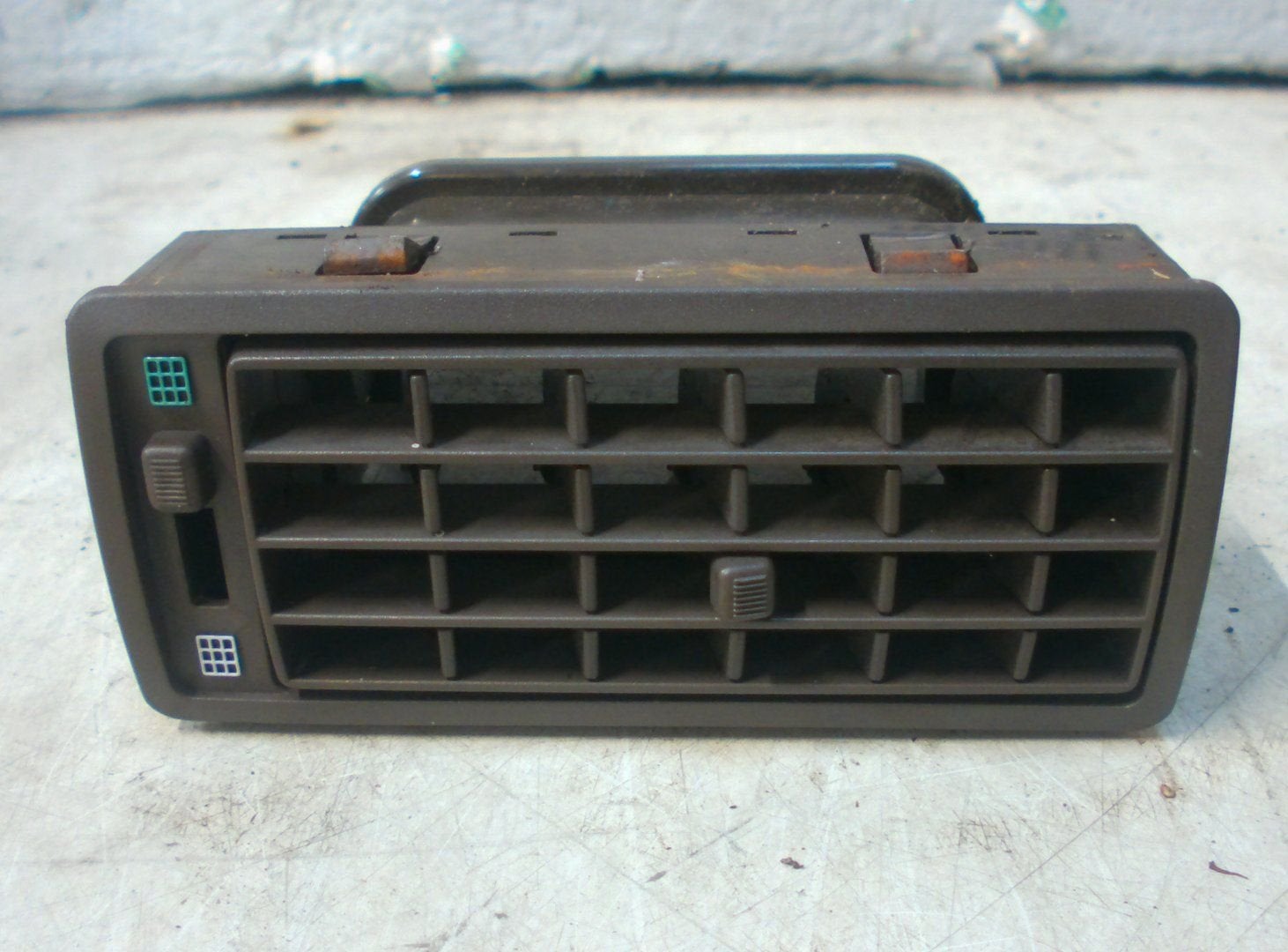 daschboard luchtrooster links maserati 222e 1985, Auto-onderdelen, Gebruikt, -, -, Ophalen of Verzenden