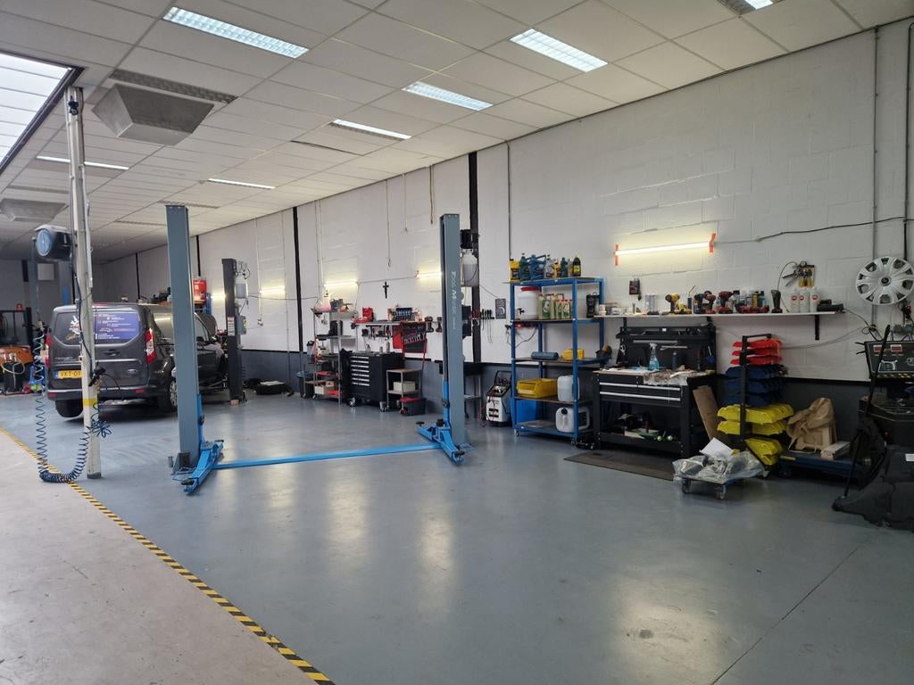 Hefbrug te huur voor hobby auto reparatie, Ophalen of Verzenden