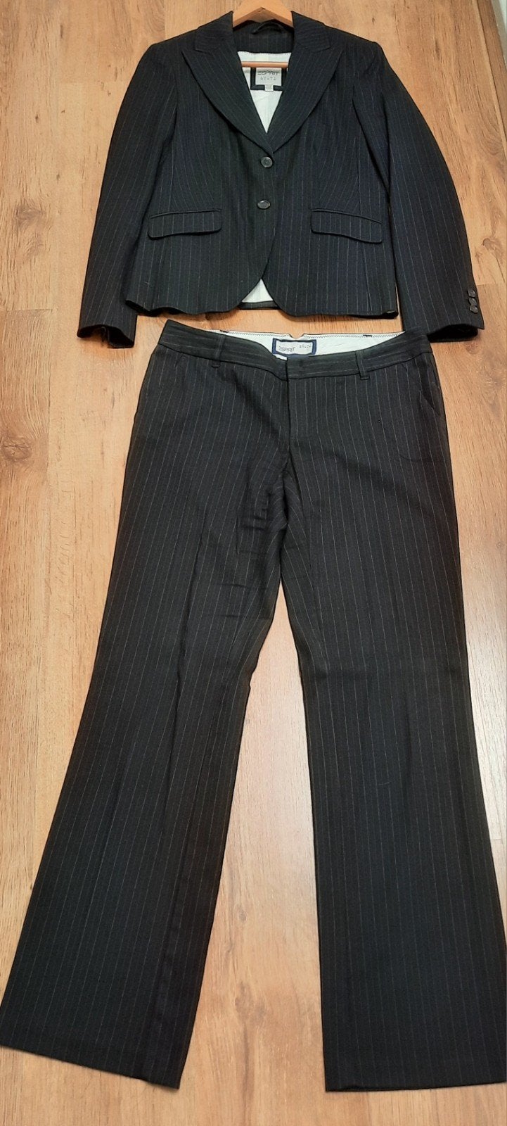 Esprit dames pak blazer met broek blauw krijtstreep maat 38, Kleding | Dames, Maat 38/40 (M), Kostuum of Pak, Nieuw, Esprit