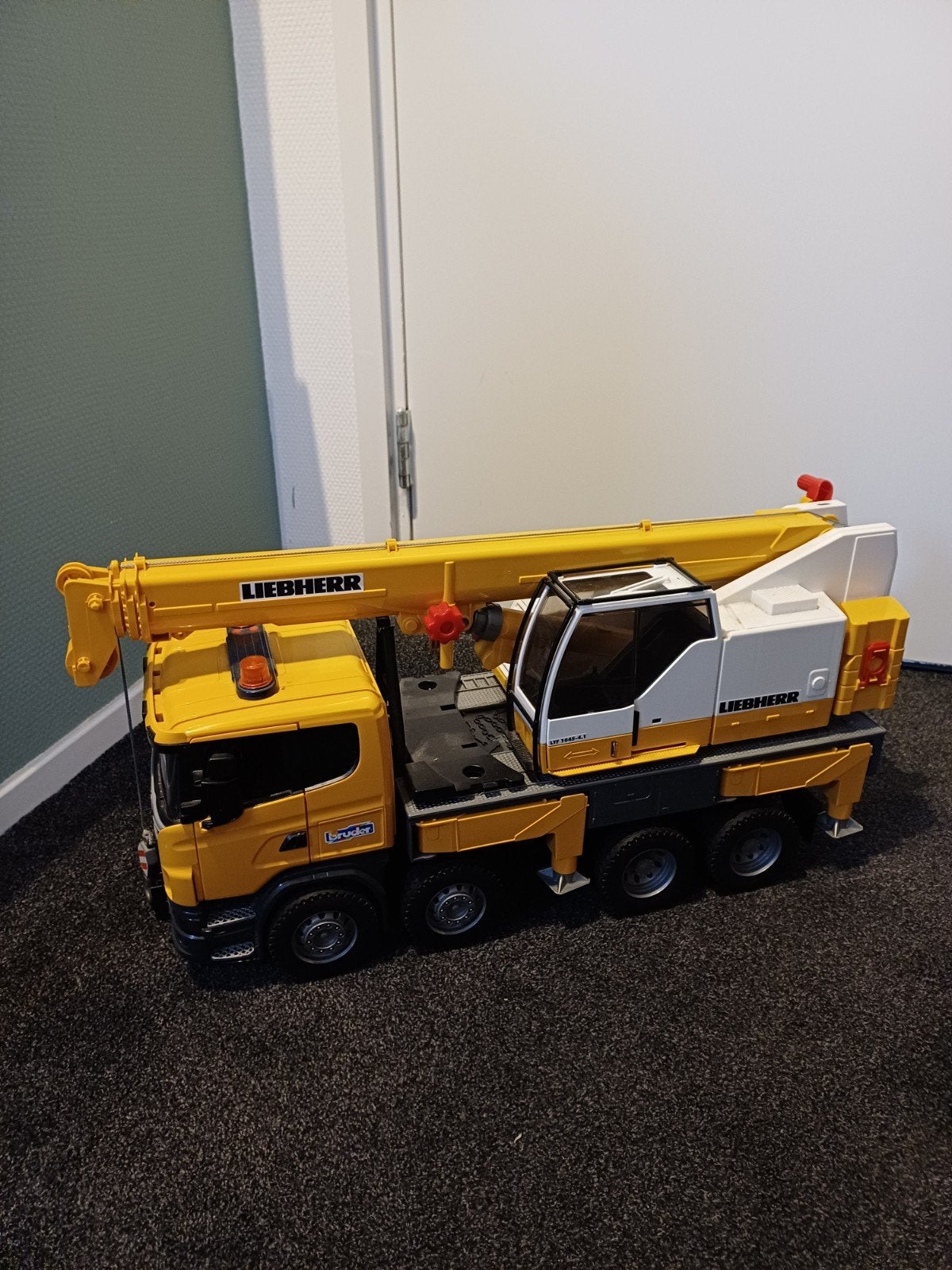 Bruder Scania Liebherr Kraanwagen - Zo goed als nieuw, Ophalen, Zo goed als nieuw