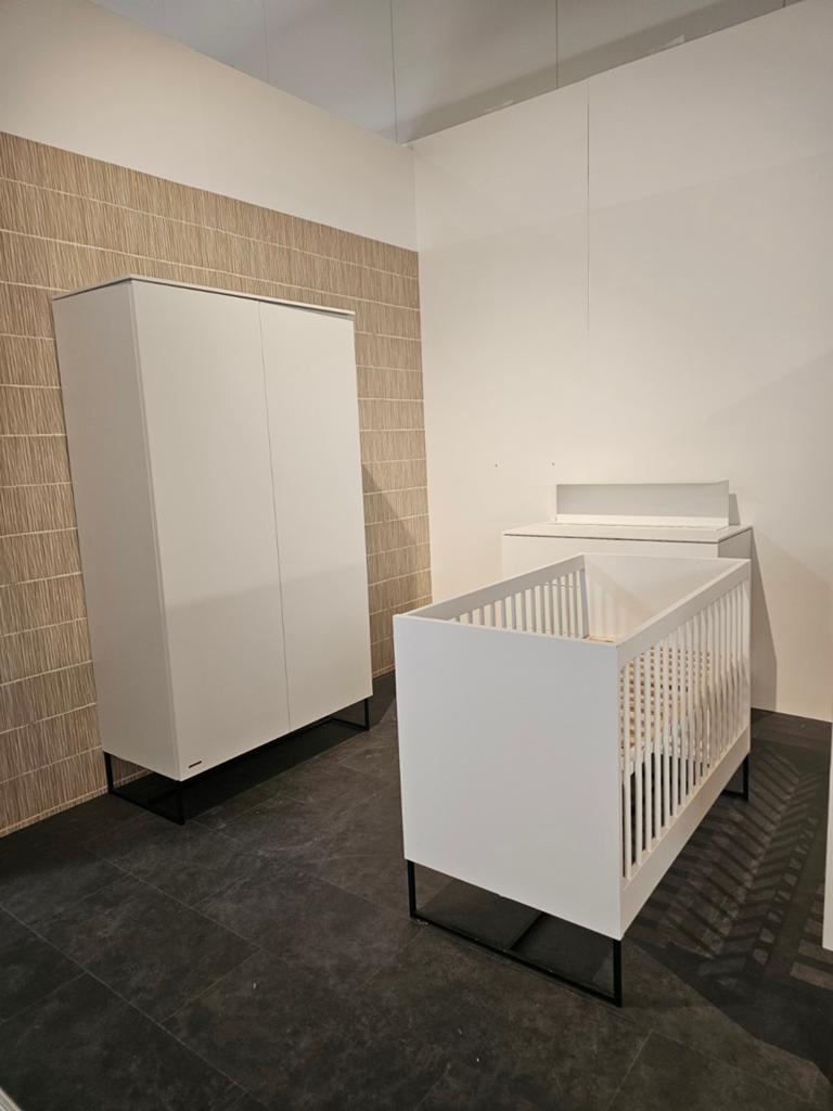 Kidsmill Intense babykamer wit 3-delig, Ophalen, Zo goed als nieuw, Jongetje of Meisje