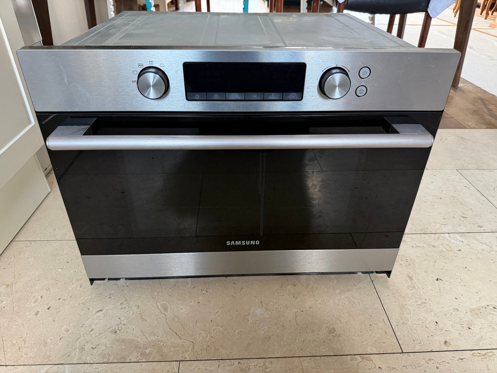 Samsung combi-oven met defecte magnetronfunctie (E24), Witgoed en Apparatuur, Ovens, Niet werkend, Combi-oven, Samsung, Magnetronfunctie