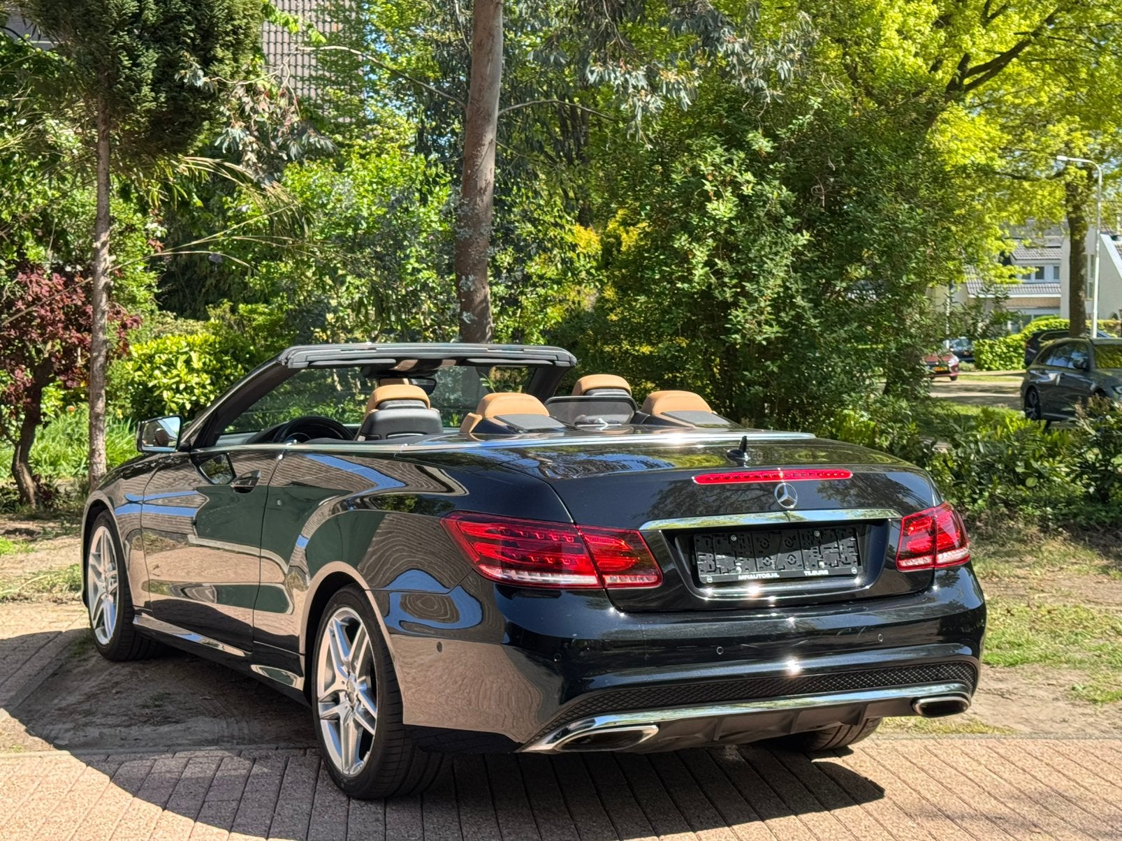 Schitterende Mercedes E klasse 250  AMG cabrio  80.500 km, Particulier, Te koop