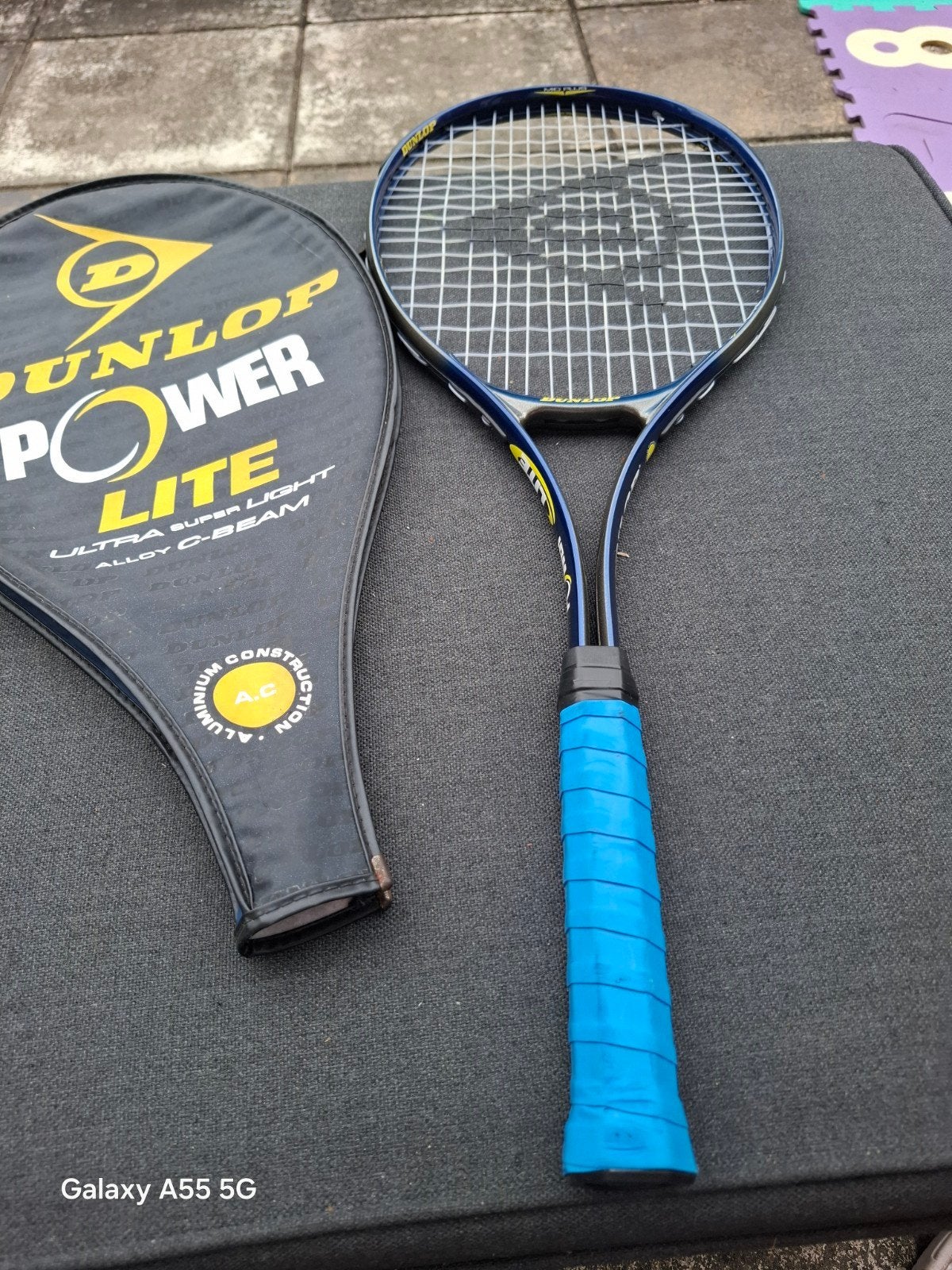 Dunlop Power Lite Mid Plus Tennisracket met hoes, Gebruikt, Dunlop Sports, Info@dunlopsports.com, Ophalen of Verzenden