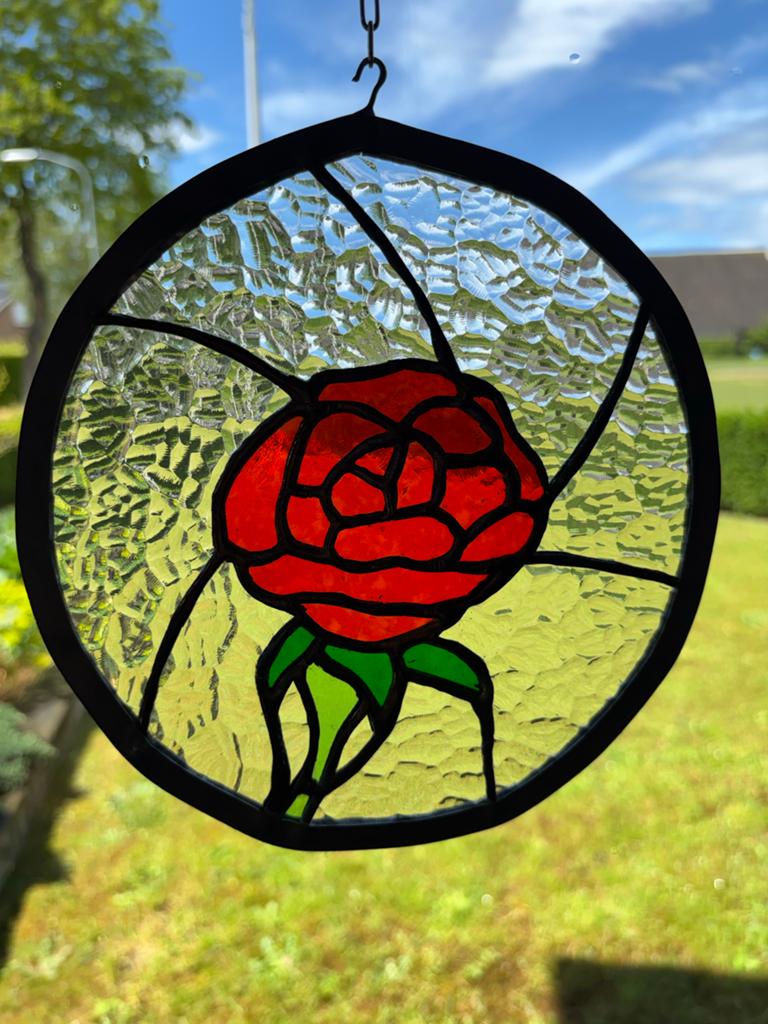 Tiffany Stijl Glas-in-lood Roos Raamhanger, Antiek en Kunst, Ophalen