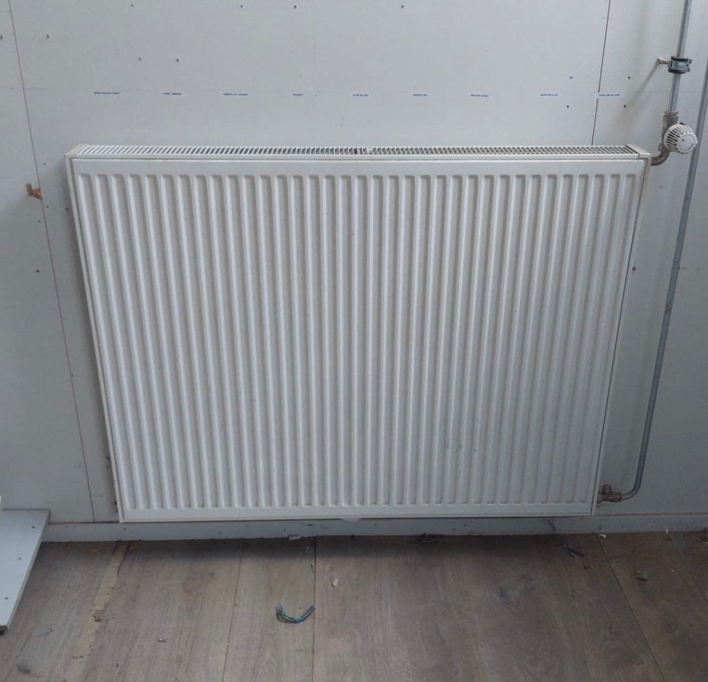 2 nette witte 2-plaats radiatoren | 120 x 90 cm | Wezep