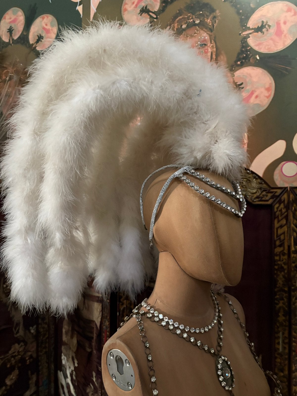 Oude showgirl Folies Bergere strass veren hoofdtooi, Verzenden